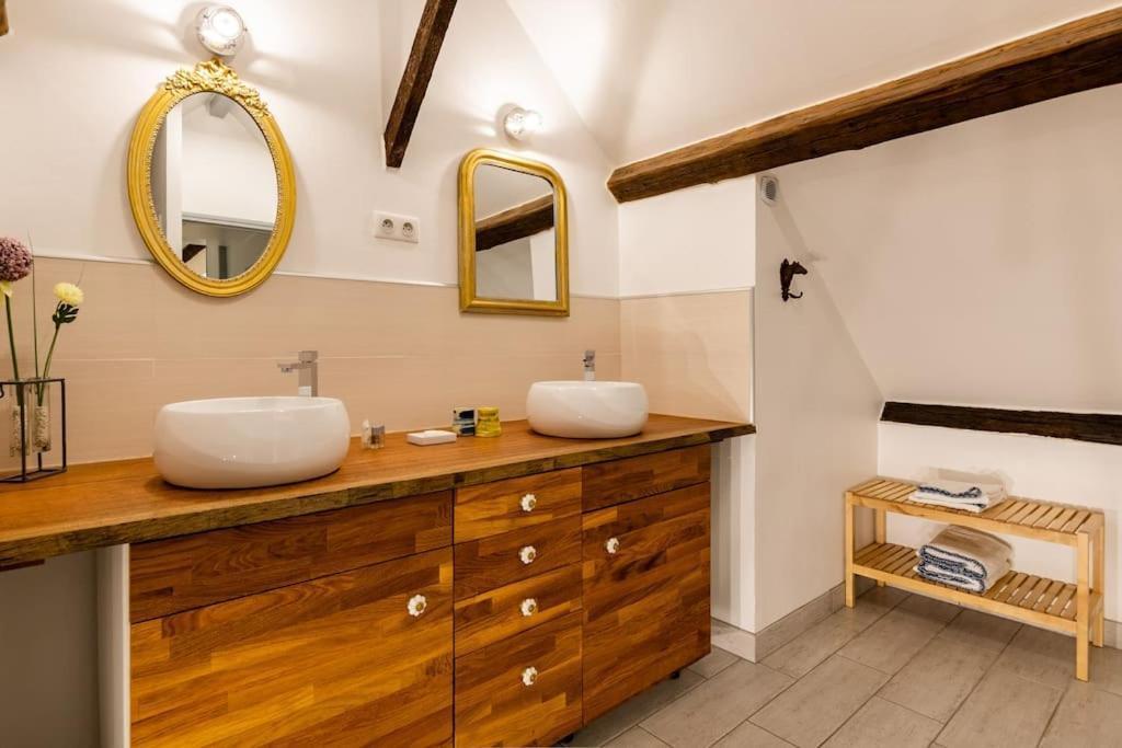 Bed and Breakfast L'Ecurie Gourmande à Thaon Extérieur photo
